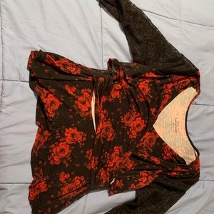 Torrid Size T2 Lace-Sleeved, Faux Wraparound Top